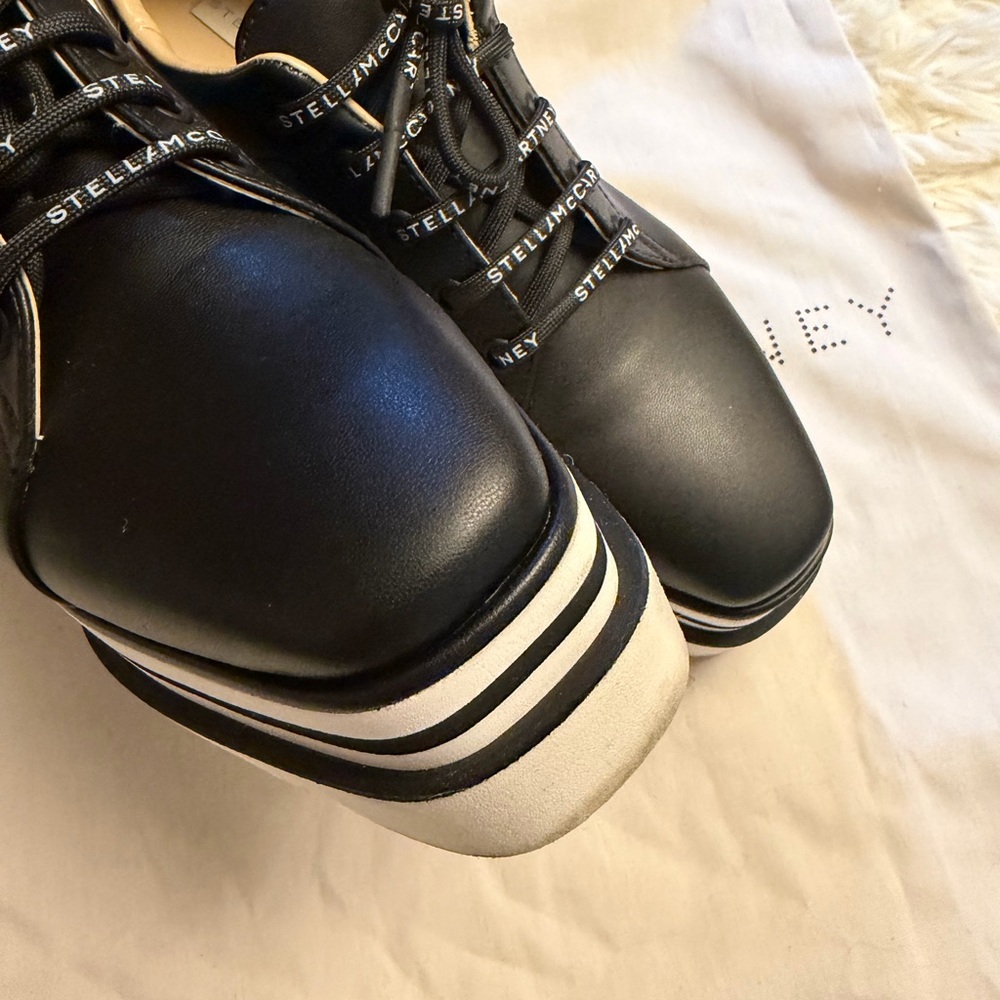 Stella McCartney Black and White Platform Shoes - Picture 13 of 13